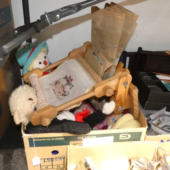 LOT ASST SOFT TOYS + TAPESTRIES 