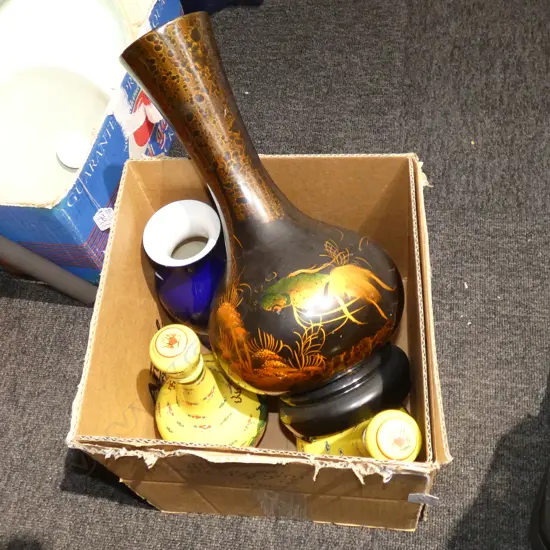 BOX LOT ORIENTAL LACQUER VASE, PR YELLOW DECANTERS ETC