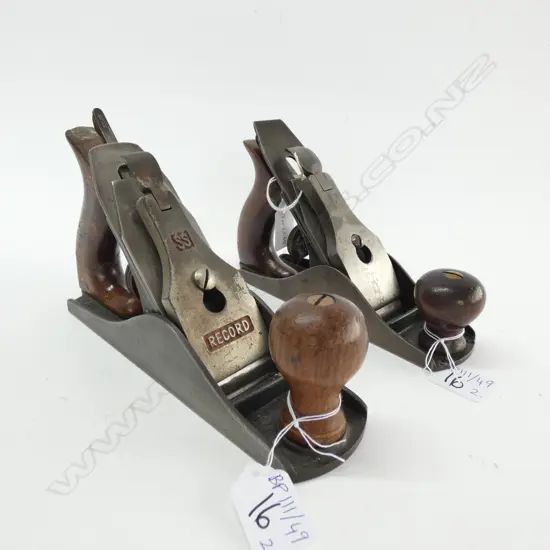 2 SMOOTH PLANES; STANLEY NO. 2 AND RECORD SS