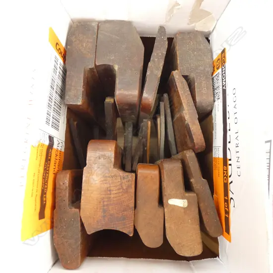 BOX LOT ASST. WOODEN PLANES 