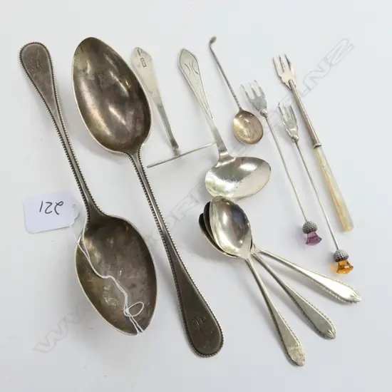 11 PCES ASST SILVER CUTLERY; 7 STG SPOONS, 2 COIN CHILDS CUTLERY, PR 750 SPOONS, TOTAL WEIGHT 211GM