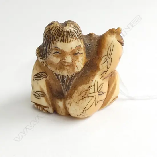 OLD JAPANESE CARVED IVORY NETSUKE MAN & GOURD