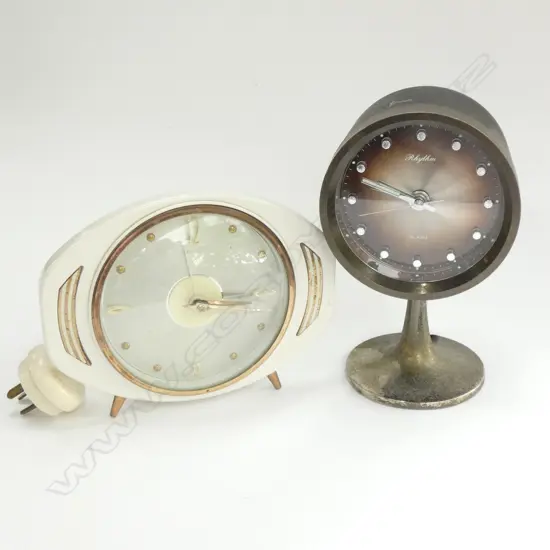 2 RETRO ALARM CLOCKS