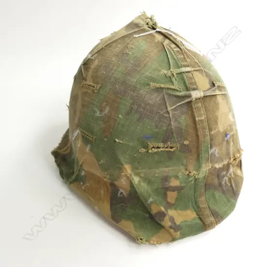 the cover detail 'COVER HELMET CAMOUFLAGE DSA100-77-F-U393