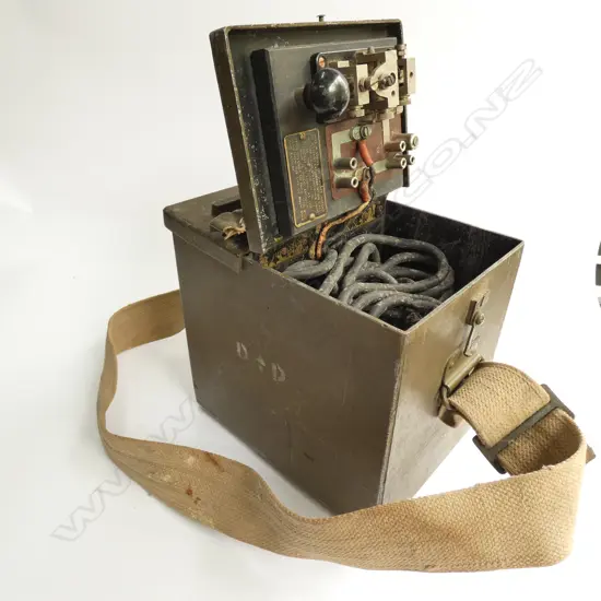 WWII SHORT RANGE LAMP SIGNALLING DAYLIGHT, MKII, PMG MELB. 220 X 200MM