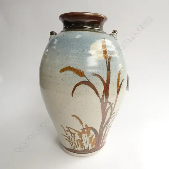 NZ STUDIO POTTERY VASE REEDS & MOON H.270mm