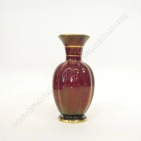 CROWN DEVON ROUGE VASE