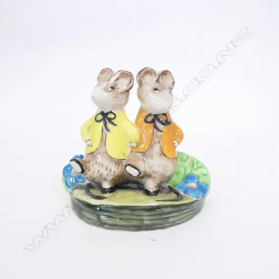 BESWICK KITTY MCBRIDE "A DOUBLE ACT"