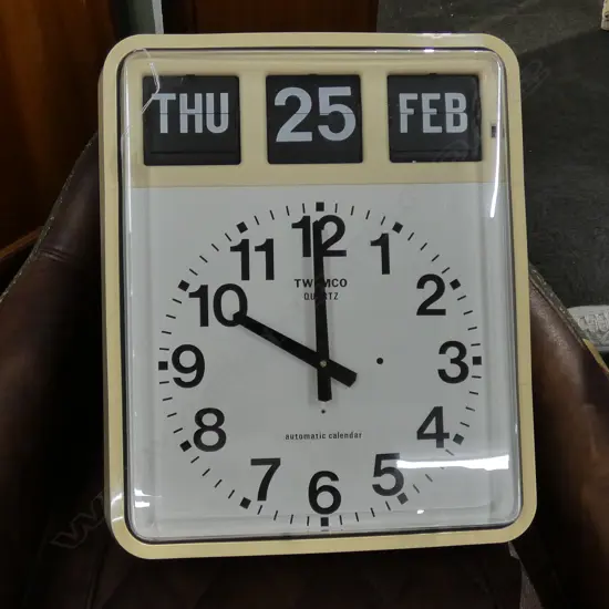 TWEMCO CALENDAR WALL CLOCK H. 510MM EX NATIONAL BANK (WORKING)