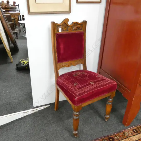 VICTORIAN KAURI CHAIR IN ORIG. RED UPHOLSTERY AF TOP BROKEN