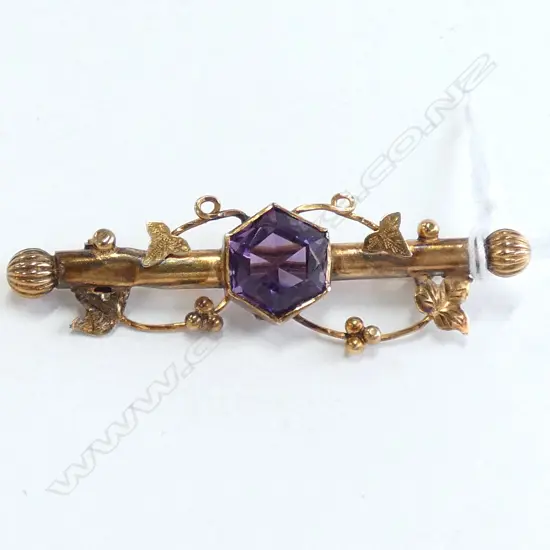 1905 CHESTER 9CT AMETHYST BAR BROOCH BOXED