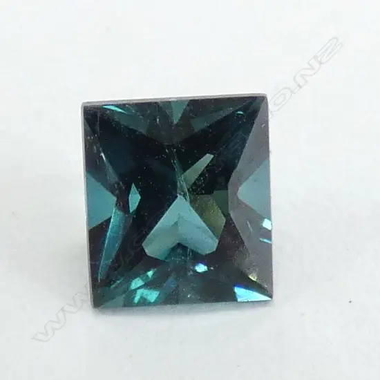 UNSET .94CT BLUE TOURMALINE GEMSTONE - SQUARE CUT