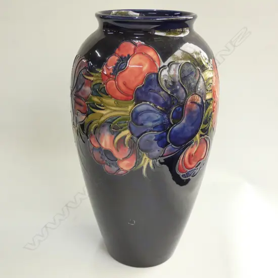 LARGE MOORCROFT VASE