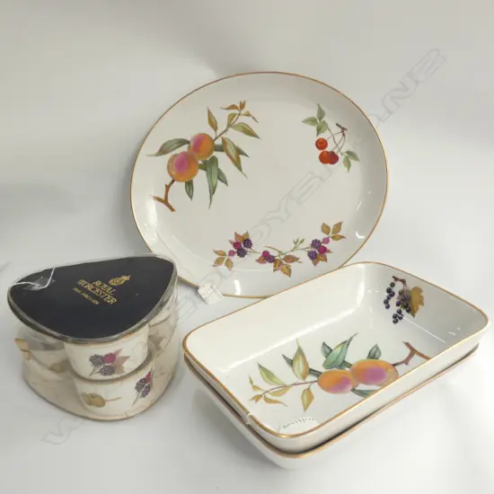 3 EVESHAM DISHES + 6 CODLERS