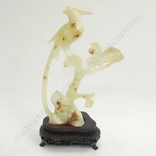 CHINESE JADE BIRD ORNAMENT