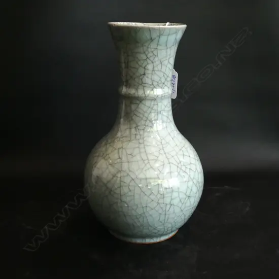 CHINESE BALUSTER VASE w CRACKLE CELADON GLAZE H.23cm