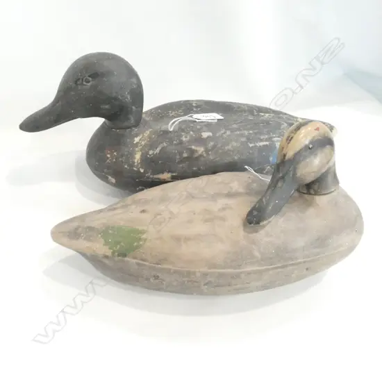 TWO VINTAGE NZ 'KIL WELL' PLASTIC DECOY DUCKS, LARGEST L. 400MM