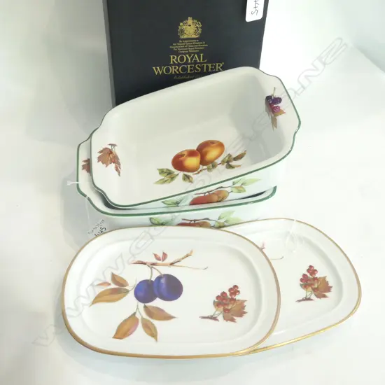 2 EVESHAM BOWLS + 2 DISHES