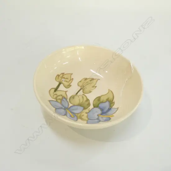 MOORCROFT BOWL 115MM DIA.