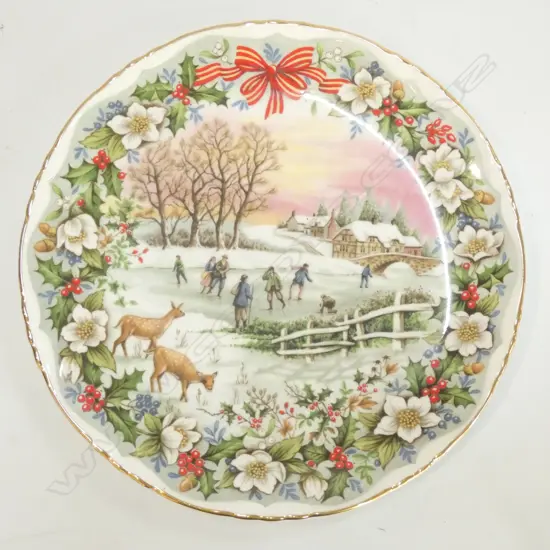 ROYAL ALBERT PLATE 21CM " THE SKATING POND"