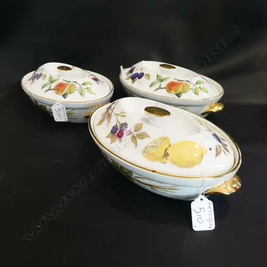 EVESHAM 3 LIDDED TUREENS