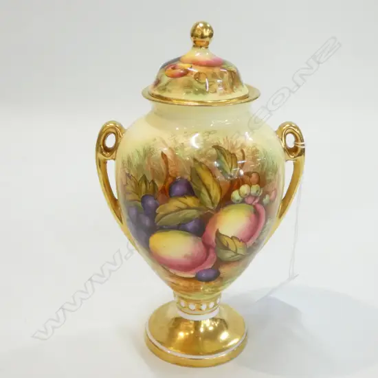 AYNSLEY GILT FRUIT LIDDED URN