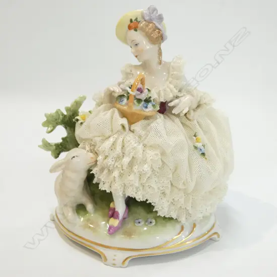GERMAN FIGURE GROUP GIRL WITH LAMB