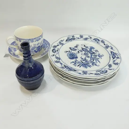 5 BLUE DANUBE PLATES AND B/W BREAFAST CUP AND VASE