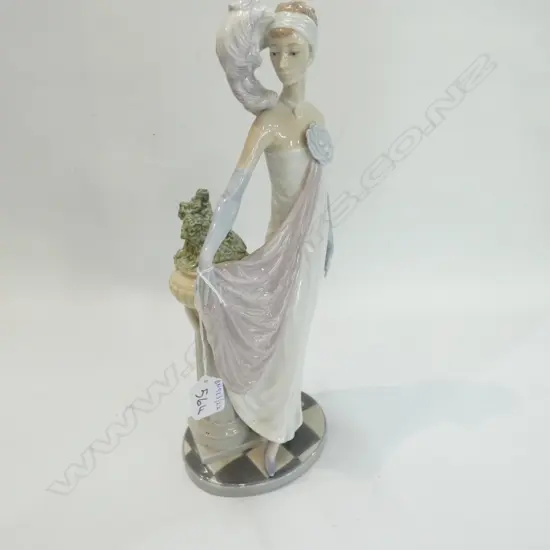 LLADRO  FIGURE DRESSED FOR BALL