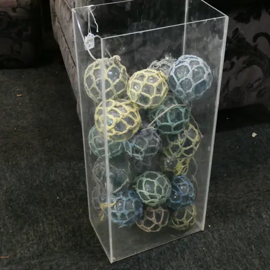 25 SMALL GLASS FISHING FLOATS WITH NETTING