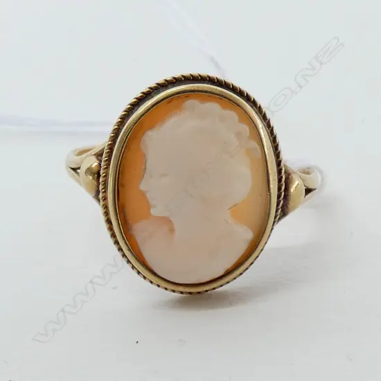 CAMEO RING 14CT GOLD