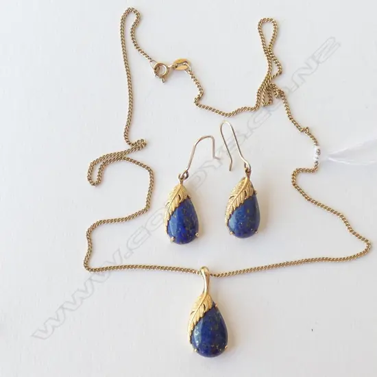 9CT YELLOW GOLD & LAPIS LAZULI NECKLACE & EARRING SET, BOXED