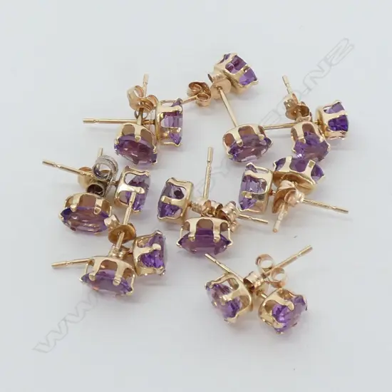 8 PAIRS 14CT GOLD AND AMETHYST EARRINGS