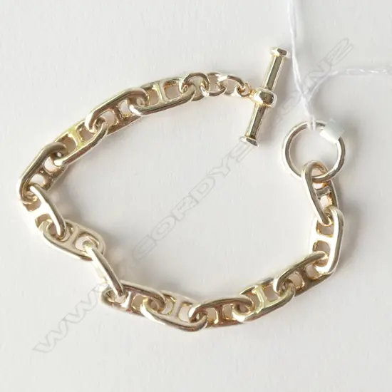 SILVER CAPSTAN LINK BRACELET  T & O RING CLASP 27.1 GMS