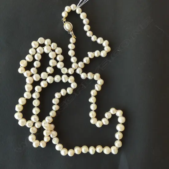 CULTURED PEARL NECKLACE