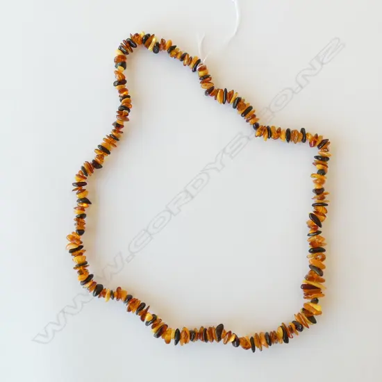 AMBER NUGGET NECKLACE