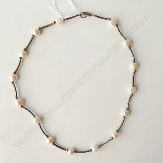 SILVER & FRESH WATER PEARL NECKLACE