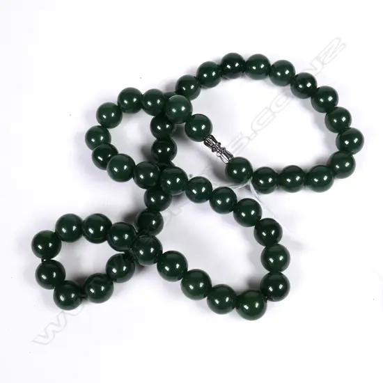 NZ GREENSTONE / POUNAMU BEAD NECKLACE