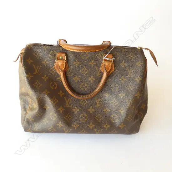 LOUIS VUITTON SPEEDY HANDBAG PATINA COMMENSURATE WITH AGE L. 320MM