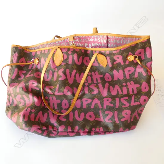 LOUIS VUITTON? HANDBAG L. 540MM FLAT