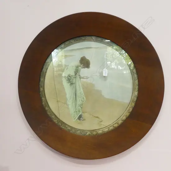 OAK FRAMED PRINT 'THE SHELL SEEKER' GLASS A/F D 700 MM