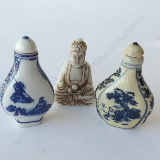 SMALL STONE BUDDHA & 2 B/W SNUFF BOTTLES