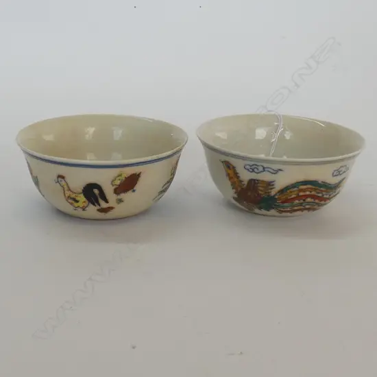 PAIR CHINESE B&W DOUCAI CUPS. CHICKEN & DRAGON, DIA 83mm