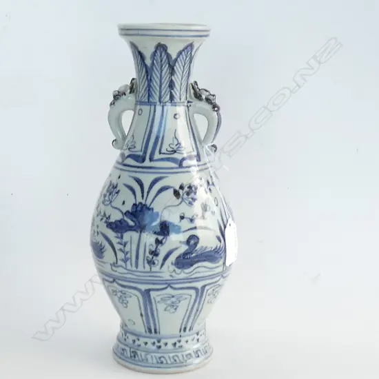 CHINESE B&W BALUSTER FORM VASE WITH HANDLES, WATER FOWL, H.280mm