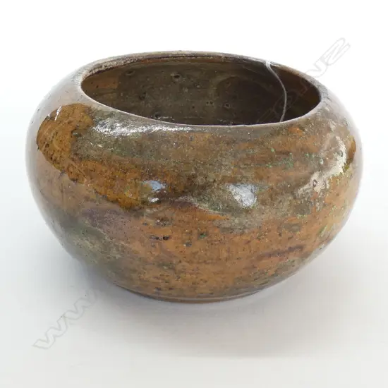 Briar Gardner small squat vase