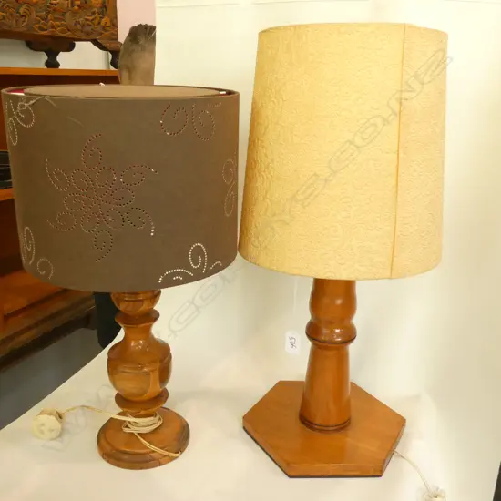 2 LARGE TURNED WOODEN LAMPS H. 650MM