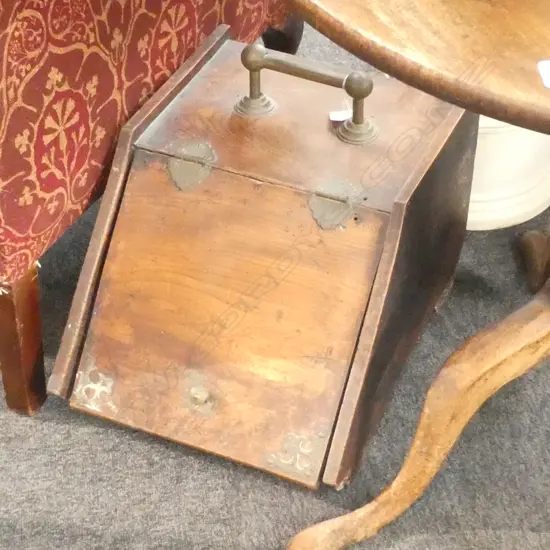 VICTORIAN ELM COAL SCUTTLE BRASS FITTINGS