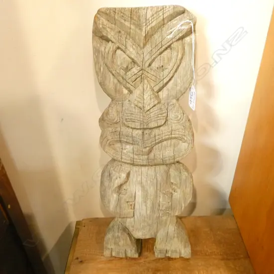 EARLY 20THC CARVED MAORI FOLK ART FIGURE, H. 410MM