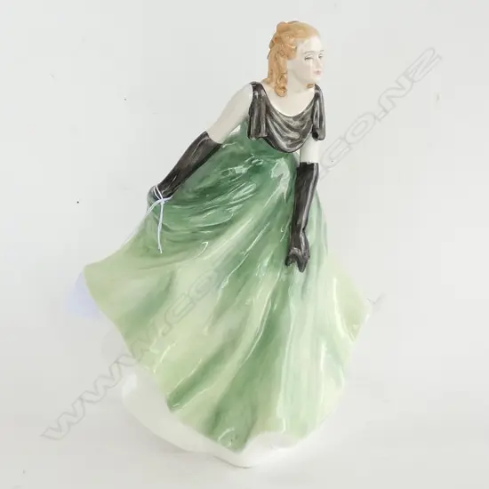 ROYAL DOULTON BOXED FIGURINE VANESSA 210MM H