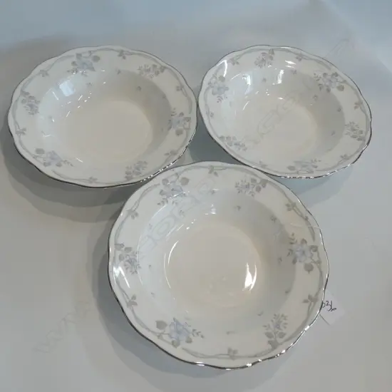 3 X ROYAL ALBERT SATIN ROSE 20CM LIPPED BOWLS